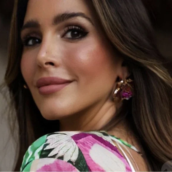 ZARA Bloggers Fav Earrings - Picture 2 of 12